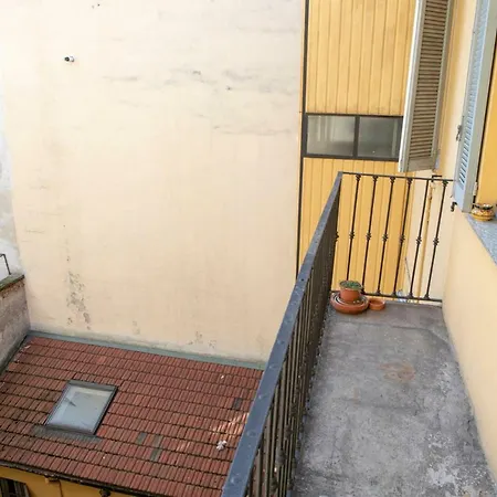 Olona Place 4 *