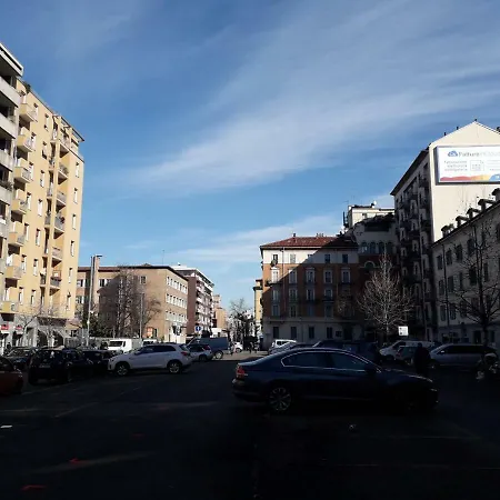 Olona Place 4 Mediolan